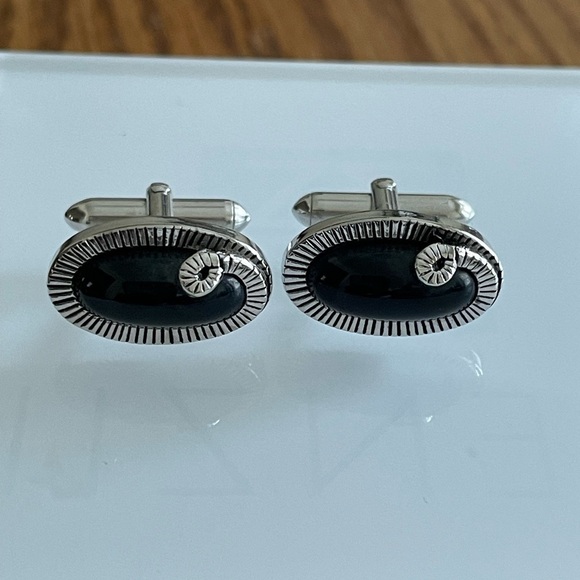 Vintage Oval Black Cuff links For Men - Picture 3 of 7
